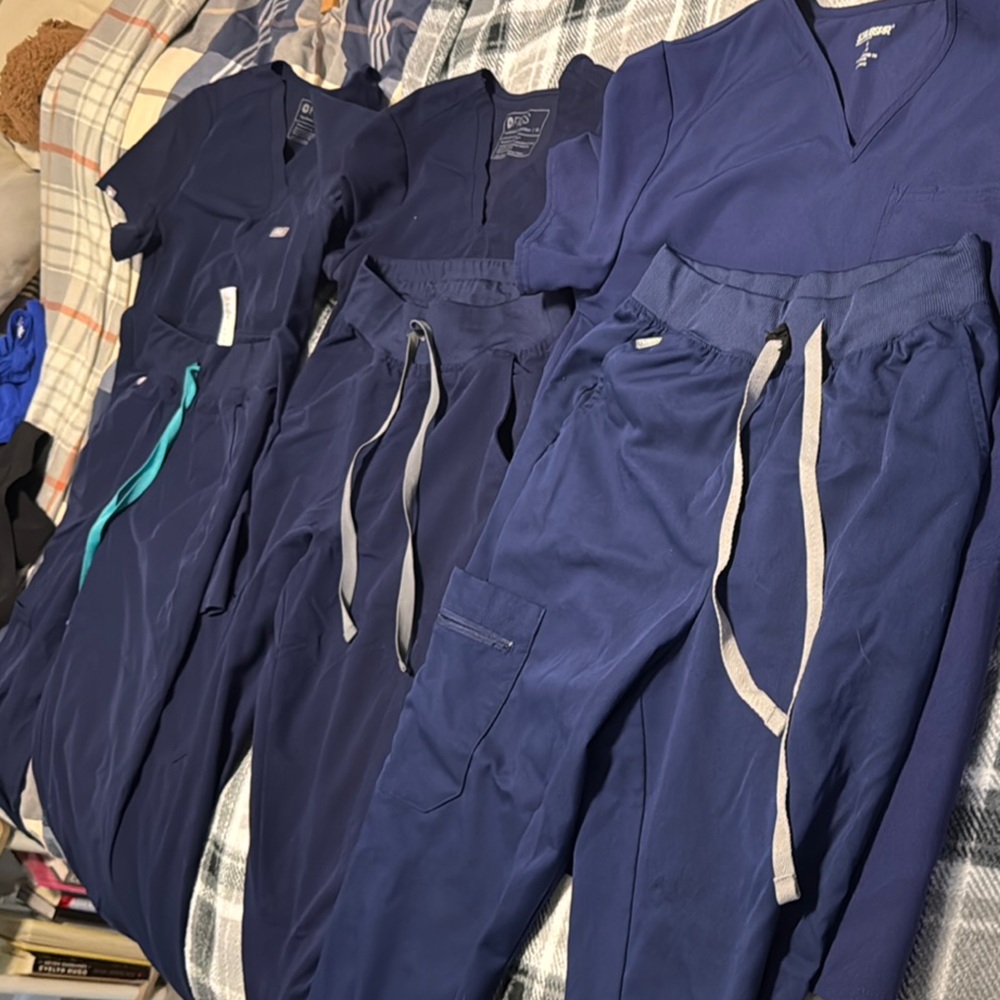 2 FIGS Navy Blue Scrub Sets 1 Walmart brand